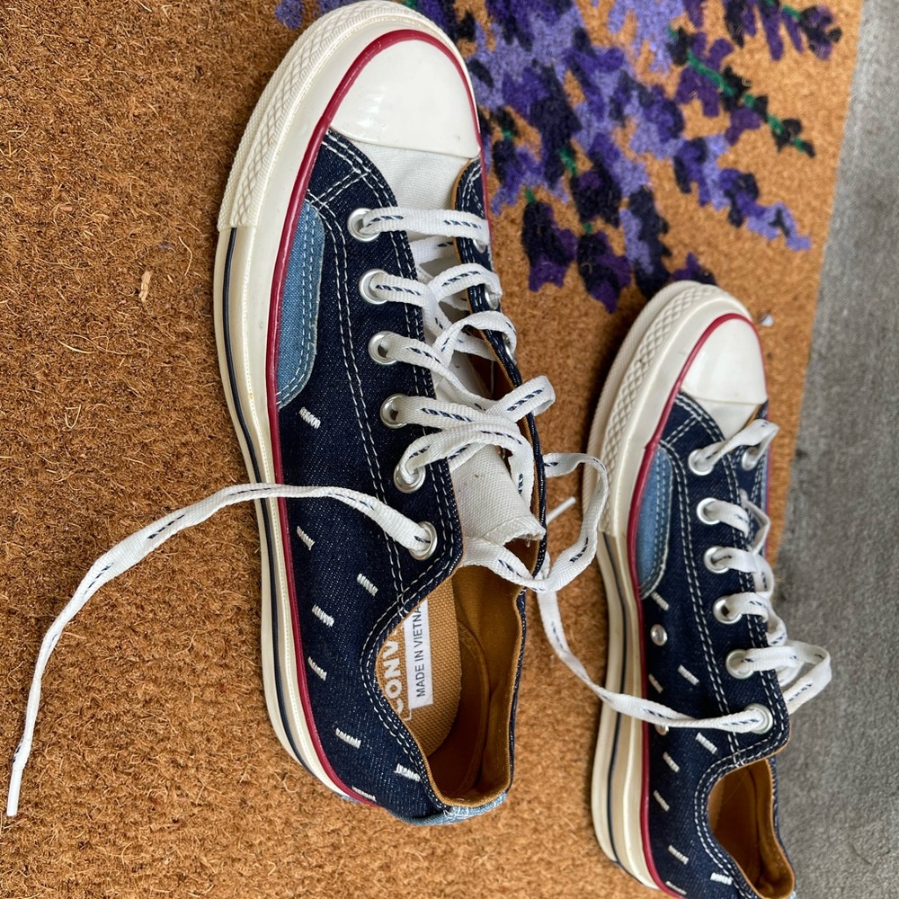 Converse Patterned Sneakers - Picture 4 of 8